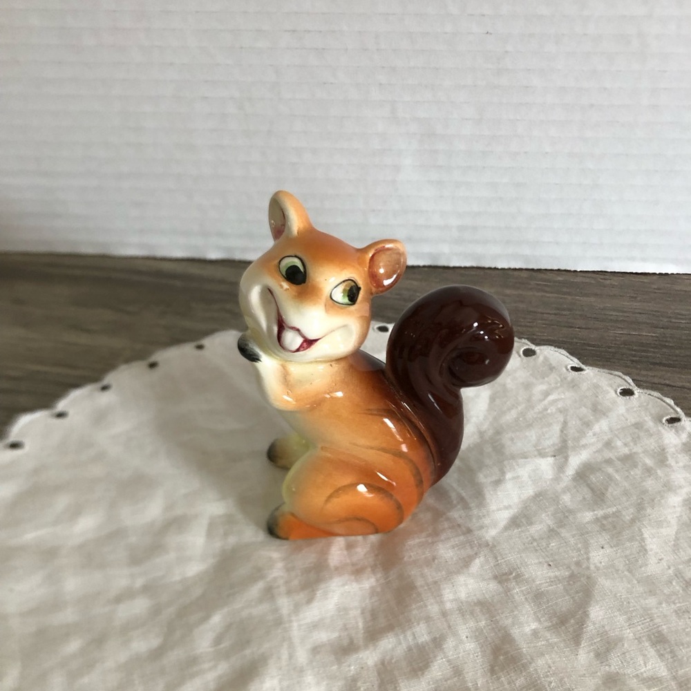 Vtg Anthropomorphic Chipmunk Salt Shaker